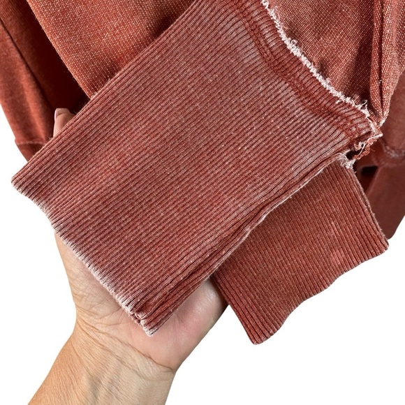 Lucky Brand Raw Hem Fall Cowl
Neck French Terry Tunic SZ 1X
Dark Thrush - Picture 3 of 12